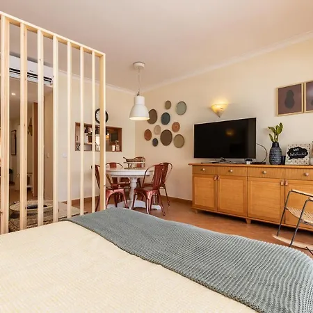 Apartment & Loft. *
